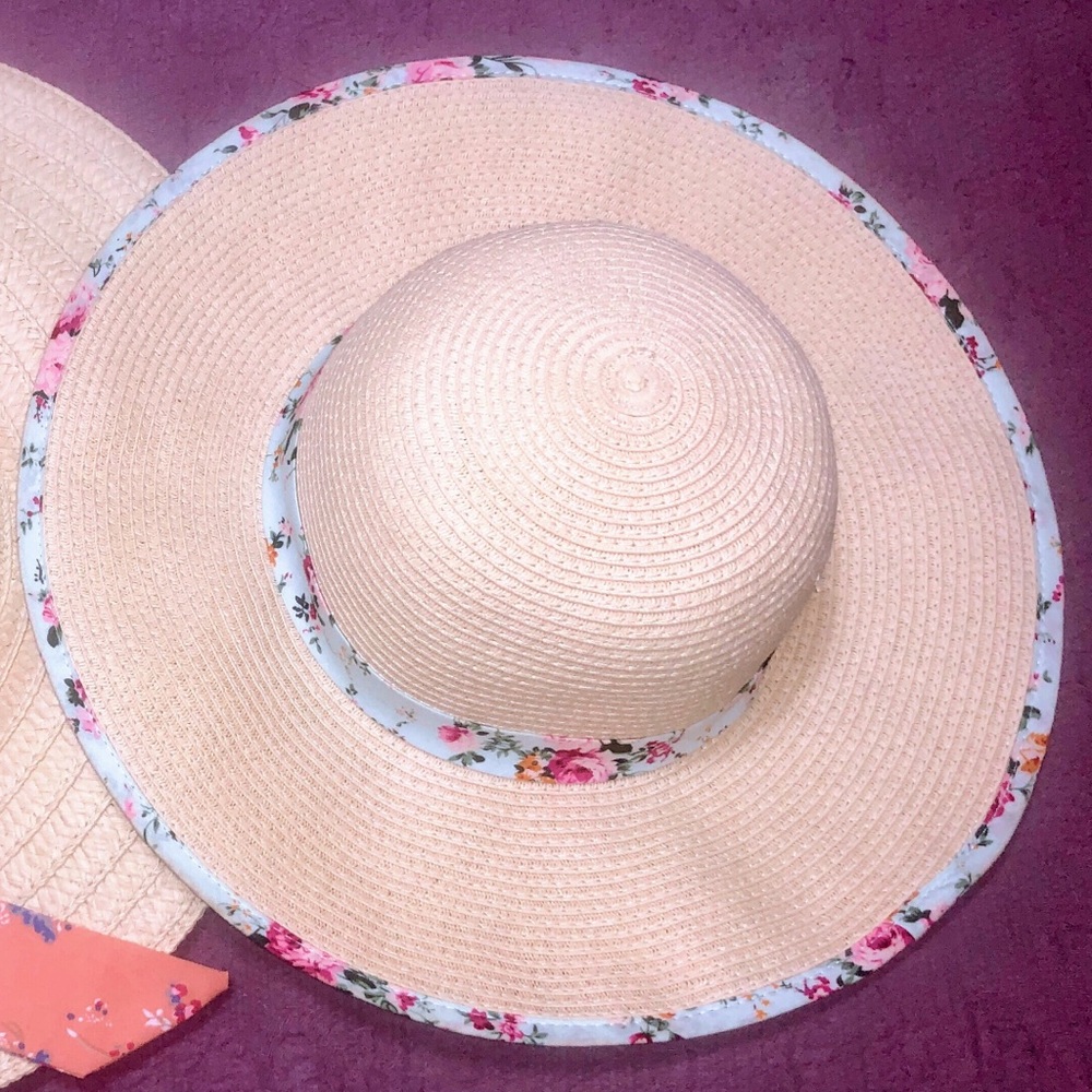 Summer Sun Hat 💙🌸 - Picture 2 of 8